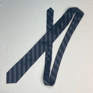 Men’s black and blue tie